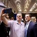 Selfie με… άρωμα ηγεσίας!