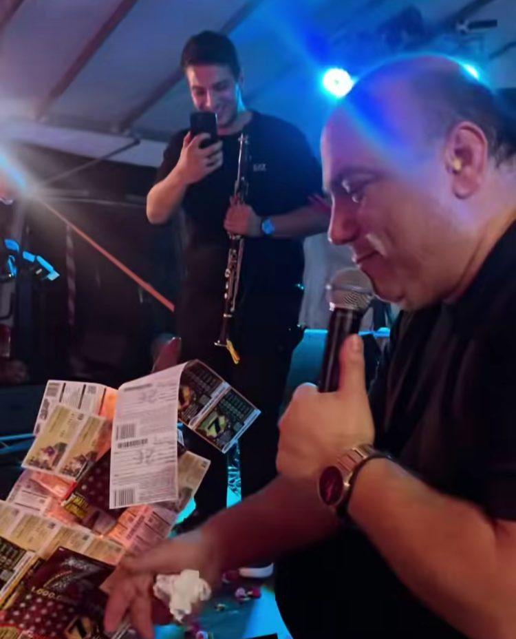 Ο Κατσίγιαννης δοκίμασε την τύχη του στην Φαρκαδόνα…