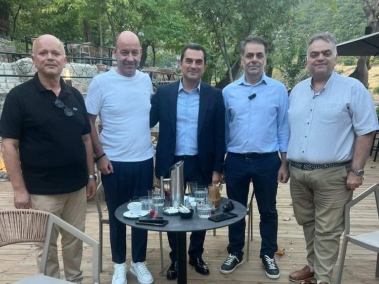 Στην Πύλη με… άρωμα εξουσίας