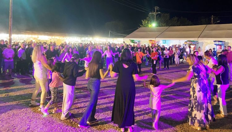 Με μεγάλο λαϊκό γλέντι ολοκληρώθηκε το Τρικαλινό Παζάρι