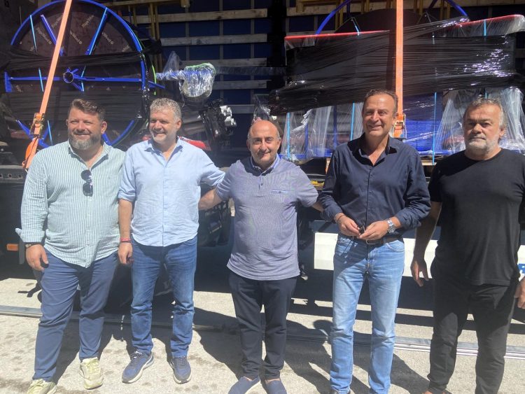 Δωρεά παιδικών χαρών από την ΠΕΔ Θεσσαλίας σε δύο ελληνικά μειονοτικά χωριά της Αλβανίας