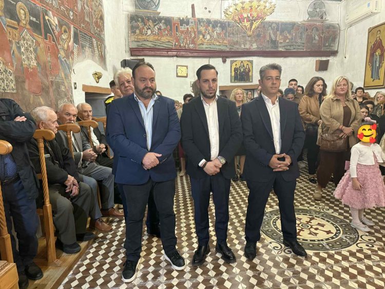 Λιβάνι, χαμόγελα και… μυστικά των αντιδημάρχων