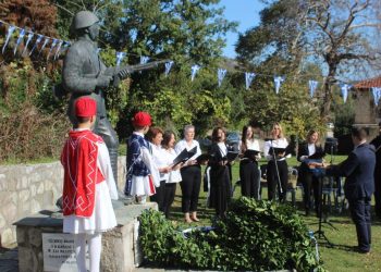 Η Πιαλεία τίμησε τον Ήρωα της Βασίλη Τσιαβαλιάρη στα 25α ΤΣΙΑΒΑΛΙΑΡΕΙΑ