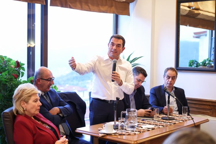 Σκρέκας από το Καρπενήσι: «Η περιφέρεια μπαίνει σε τροχιά ανάπτυξης – Επενδύουμε στις δυνατότητες του τόπου και των ανθρώπων του»