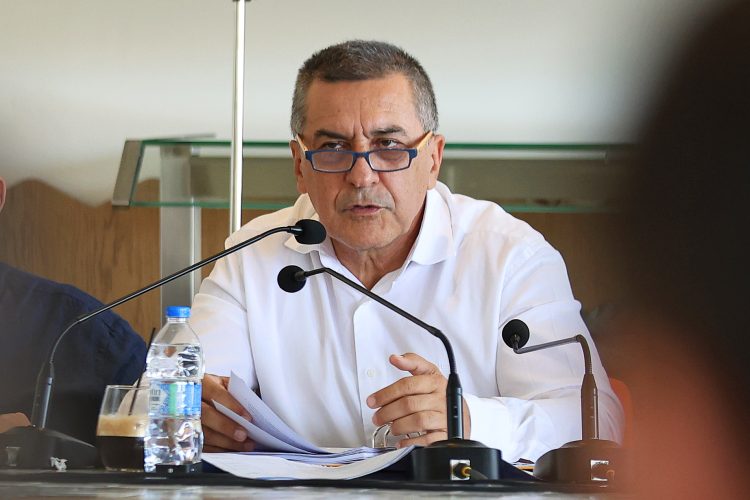 Μήνυμα Κουρέτα κατά της διαφθοράς στο Περιφερειακό Συμβούλιο της Σκοπέλου