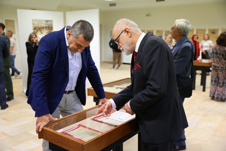 Πρωτοσέλιδα Πολέμου: Ο Τύπος μπροστά στο Έπος του ’40