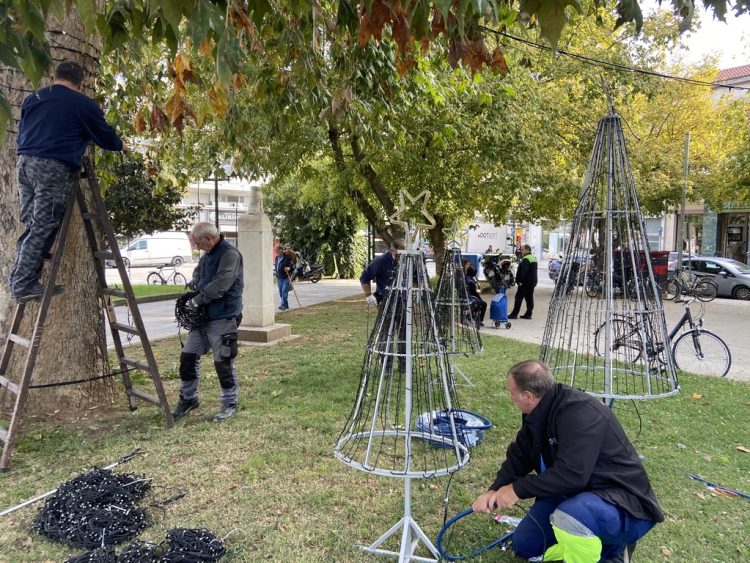 Στο φουλ ο στολισμός στα Τρίκαλα για τον 14ο Μύλο των Ξωτικών