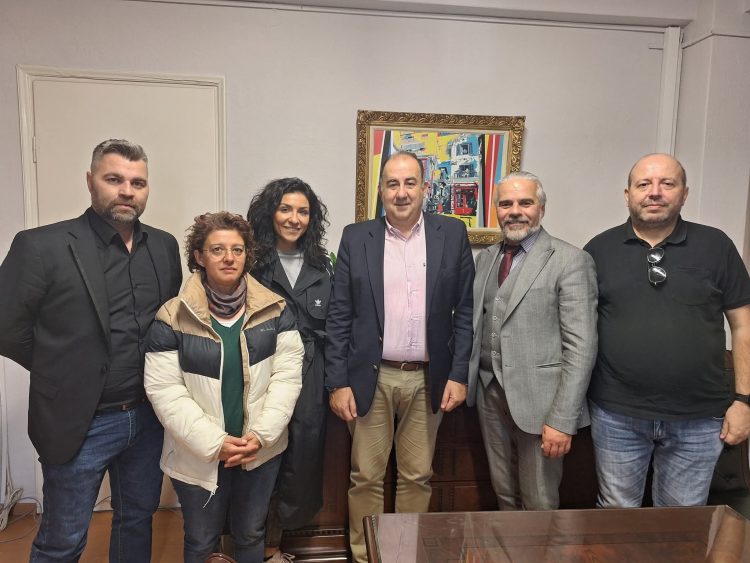 Το νέο Δ.Σ. του Συλλόγου Γονέων Μουσικού Σχολείου Τρικάλων επισκέφθηκε τον Διευθυντή Δευτεροβάθμιας Εκπαίδευσης