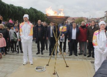 Η ‘Άφιξη της Φλόγας των Χειμερινών Ολυμπιακών Αγώνων στην Πύλη