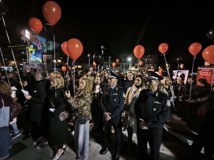 Αποφασιστικότητα και συγκίνηση στις διήμερες εκδηλώσεις ενάντια στη βία κατά γυναικών στα Τρίκαλα