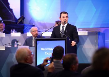 Σκρέκας στο Συνέδριο της ΚΕΔΕ: «Κυβέρνηση και Αυτοδιοίκηση αλλάζουν μαζί την Ελλάδα»