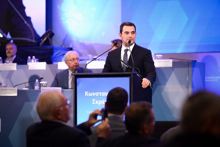 Σκρέκας στο Συνέδριο της ΚΕΔΕ: «Κυβέρνηση και Αυτοδιοίκηση αλλάζουν μαζί την Ελλάδα»