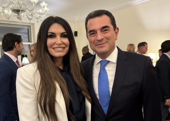 Mε την Kimberly Guilfoyle στην Πρεσβευτική κατοικία, ο Κώστας Σκρέκας