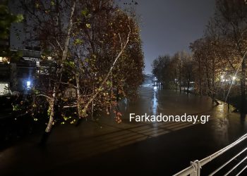 Φουσκώνει ο Ληθαίος στα Τρίκαλα
