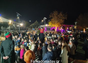 Εντυπωσιακή χριστουγεννιάτικη φωταγώγηση στο Γριζάνο – Μία μαγική βραδιά για μικρούς και μεγάλους!!!