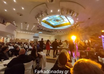 Με ζωντανή μουσική και αμείωτο κέφι η χοροεσπερίδα του Λυκείου Οιχαλίας