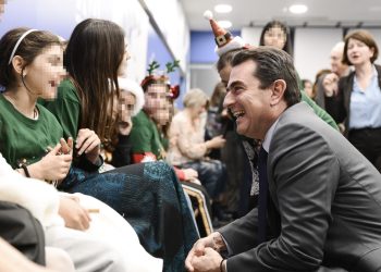 Ευχές του Γραμματέα της Ν.Δ. Κώστα Σκρέκα για τα Χριστούγεννα