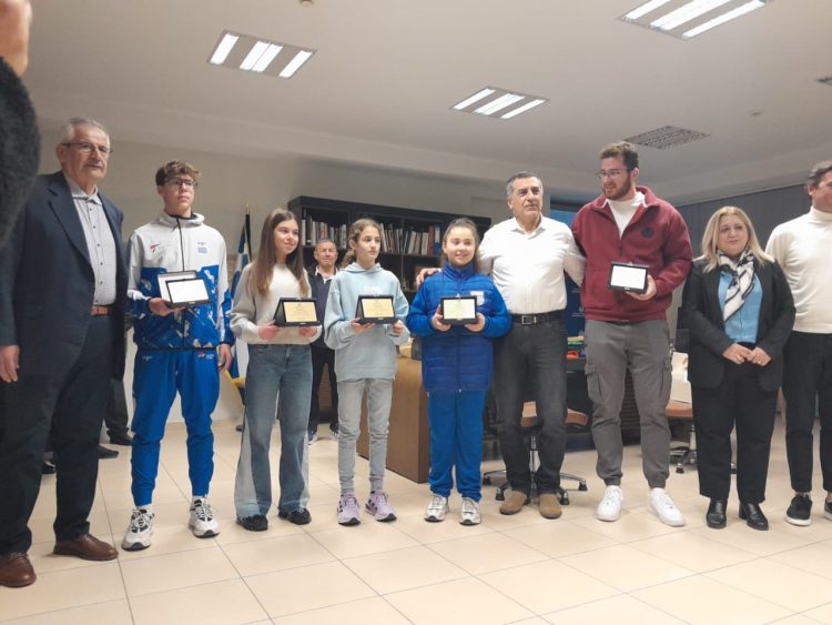 Ο Περιφερειάρχης βράβευσε  Θεσσαλούς αθλητές για τις διακρίσεις τους σε ευρωπαϊκούς αγώνες