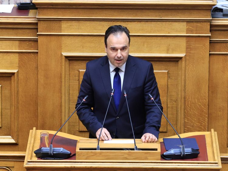Παπαστεργίου: «Η Κυβέρνηση δε στέλνει τον λογαριασμό στις επόμενες γενιές, αλλά δημιουργεί για αυτές μία χώρα που αξίζει να ζεις»