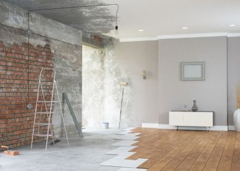 Νέο «Ανακαινίζω» με επιδότηση έως 90% – Στόχος 20.000 κλειστά σπίτια στην αγορά