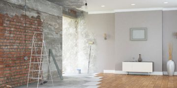 Νέο «Ανακαινίζω» με επιδότηση έως 90% – Στόχος 20.000 κλειστά σπίτια στην αγορά