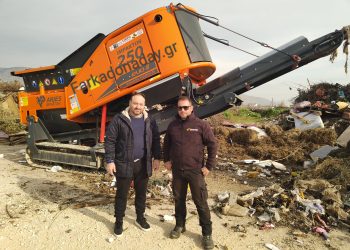 Ξεκίνησαν οι εργασίες απομάκρυνσης φερτών υλικών και απορριμμάτων στη Φαρκαδόνα