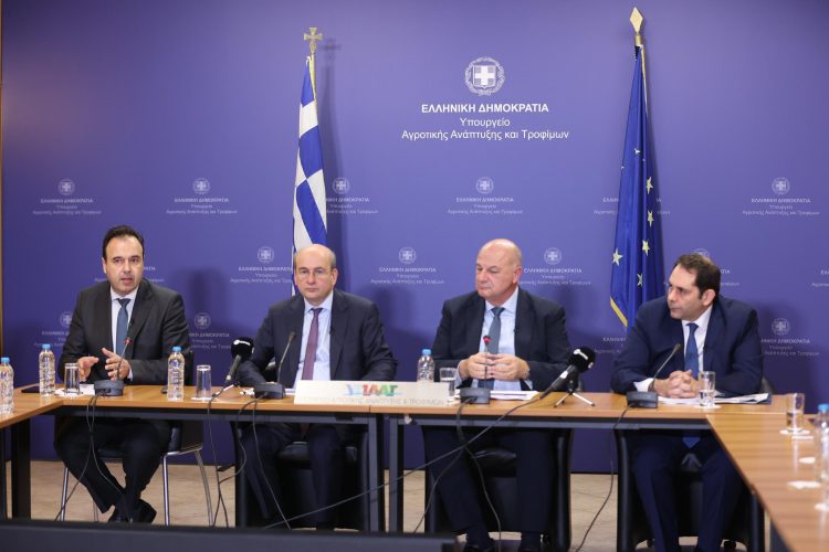 Δέσμη έξι μέτρων για τη στήριξη του πρωτογενούς τομέα – Εξειδίκευση παρεμβάσεων από την κυβέρνηση