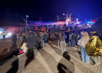 39 νεκροί από εκτροχιασμό και σύγκρουση τρένων στην Κόρδοβα