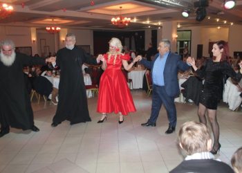 Η κοπή πίτας και ο χορός του Πολιτιστικού Συλλόγου Στουρναρείκων