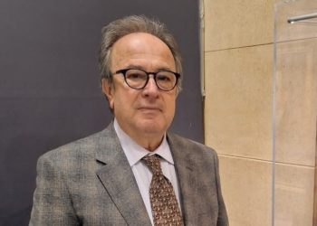 Αποστολάκης: Φωτογραφικές νομοθετήσεις με ονοματεπώνυμο