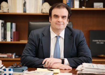Πιερρακάκης: Αυξήσεις έως 300€ στους μισθούς – Σήμερα φαίνονται οι ελαφρύνσεις στη μισθοδοσία