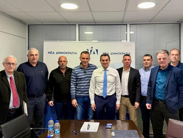 Με την Ομοσπονδία Πυροσβεστών Ελλάδος, συναντήθηκε ο Κώστας Σκρέκας