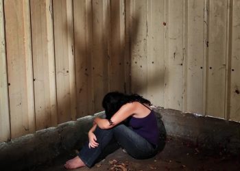 Πίσω απ’ τα σίδερα 26χρονος και 48χρονος για εμπορία ανθρώπων – Ελεύθερες αφέθηκαν οι δύο γυναίκες – Η τραγική ιστορία σε χωριό της Λάρισας