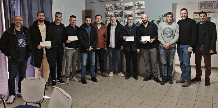 Ενίσχυση σε συναδέλφους-γονείς από την Ένωση Αστυνομικών Υπαλλήλων Τρικάλων