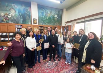 Επιδόθηκαν τα βραβεία για τους καλύτερους στολισμούς των Χριστουγέννων στα Τρίκαλα