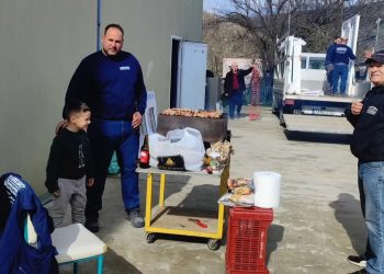 Τσικνοπέμπτη στην επιχείρηση Θεοδώρου… Όταν η δουλειά γίνεται οικογένεια!!