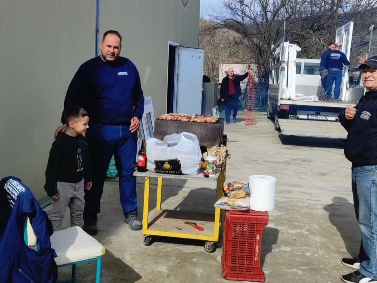 Τσικνοπέμπτη στην επιχείρηση Θεοδώρου… Όταν η δουλειά γίνεται οικογένεια!!