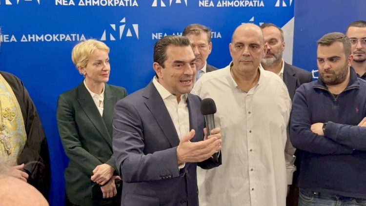 Το αδιαχώρητο με παρουσία Σκρέκα, στην κοπή πίτας της Γραμματείας Παραγωγικών Φορέων & Επιχειρηματικότητας της Νέας Δημοκρατίας
