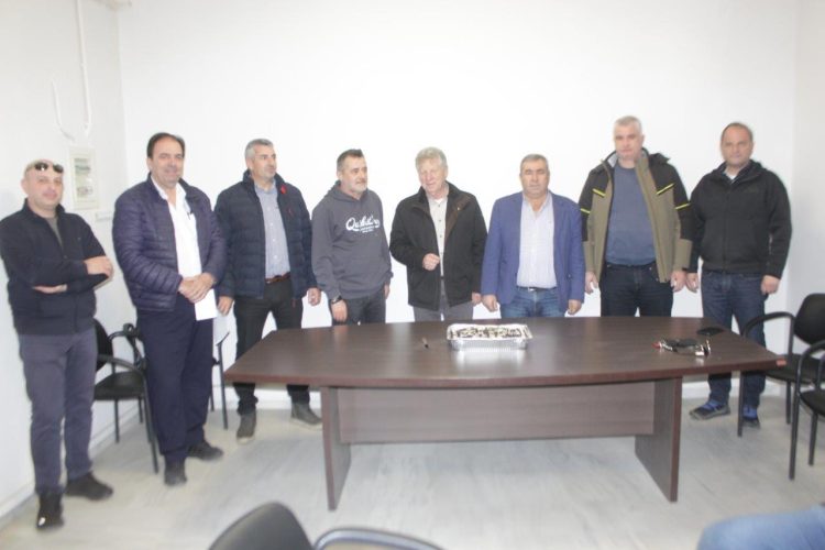 Η κοπή της πίτας των εργαζομένων της ΔΕΥΑΠ στα Γραφεία της Επιχείρησης στην Πύλη