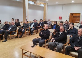 Ουσιαστική συνάντηση εργασίας με τους συμβούλους επιχειρήσεων στο Επιμελητήριο Τρικάλων