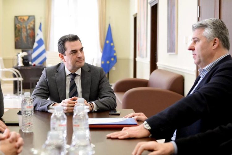 Περιοδεία Σκρέκα στην Αλεξανδρούπολη, με φόντο το Προσυνέδριο της Νέας Δημοκρατίας
