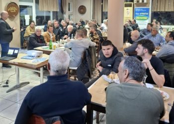 Το Γεωπονικό Κατάστημα Γεωργίου Αποστόλος ενημερώνει τους αγρότες της Φαρκαδόνας για νέες καλλιέργειες