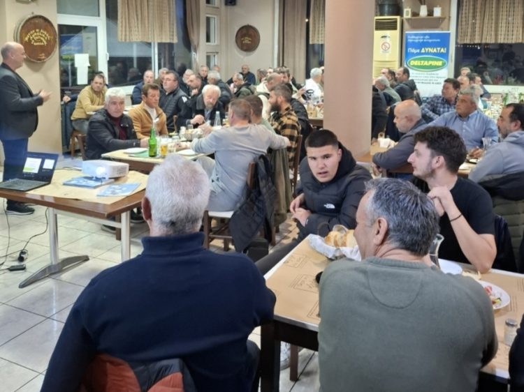Το Γεωπονικό Κατάστημα Γεωργίου Αποστόλος ενημερώνει τους αγρότες της Φαρκαδόνας για νέες καλλιέργειες