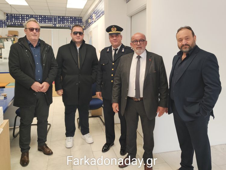 Χαμόγελα, ευχές και η δεξίωση επανήλθε!