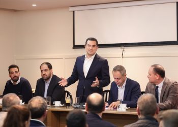 Το Ρέθυμνο επισκέφθηκε ο Σκρέκας….  Ξεκινά η περιοδεία στην Κρήτη