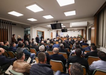 Συνεχίζεται η περιοδεία Σκρέκα στη Θεσσαλία: Επόμενος σταθμός η Καρδίτσα