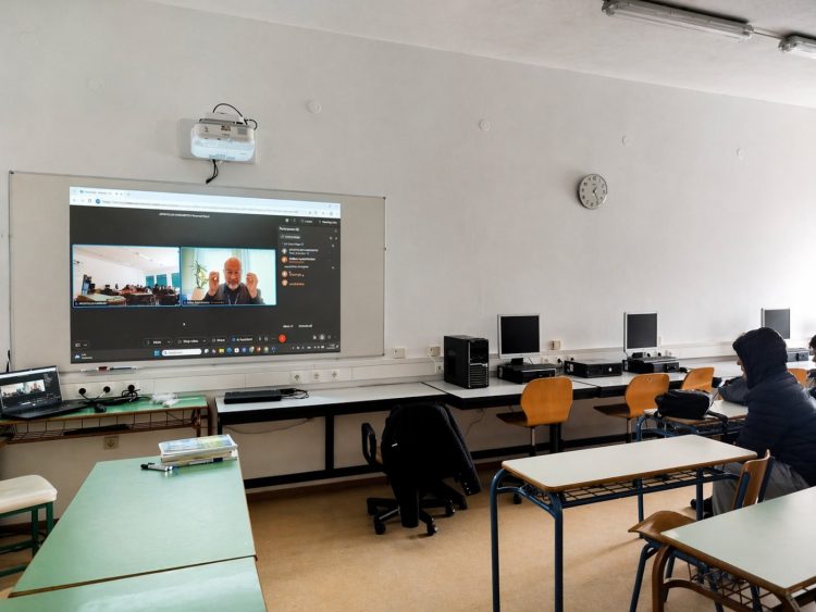 Κατασκευή μετεωρολογικού σταθμού από μαθητές του ΓΕΛ Οιχαλίας