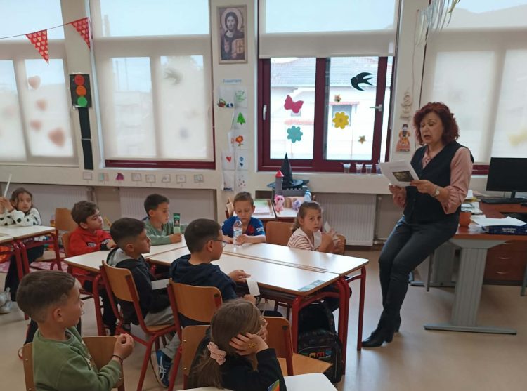 Μια όμορφη γιορτή βιβλίου στο 2ο Δημοτικό Σχολείο Φαρκαδόνας