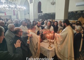 Πλήθος πιστών στον Εσπερινό του Αγίου Γεωργίου στο Γριζάνο