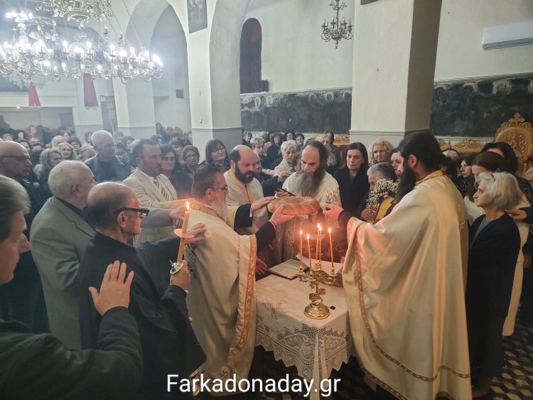 Πλήθος πιστών στον Εσπερινό του Αγίου Γεωργίου στο Γριζάνο